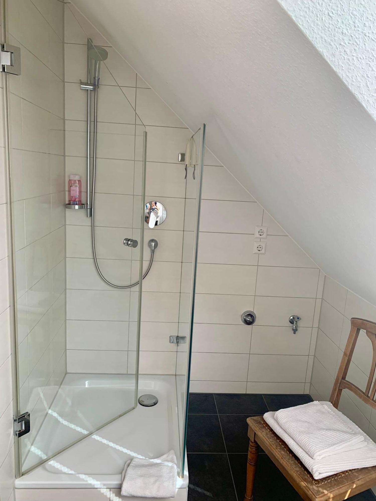 Gäste-Appartement-Kirsammer Eningen unter Achalm Exterior foto