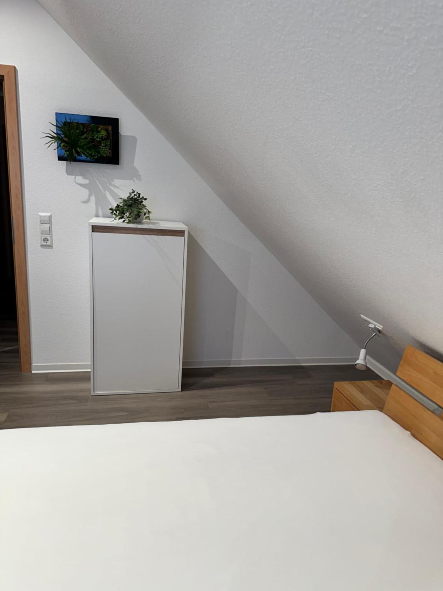 Gäste-Appartement-Kirsammer Eningen unter Achalm Exterior foto